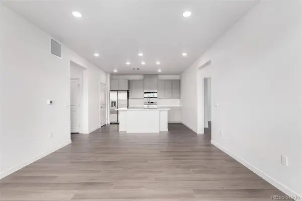 6153 N Ceylon ST #307, Denver, CO 80249
