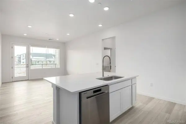 6153 N Ceylon ST #108, Denver, CO 80249