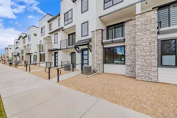 2078 S Holly ST #3, Denver, CO 80222