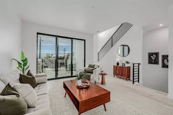 2078 S Holly ST #3, Denver, CO 80222