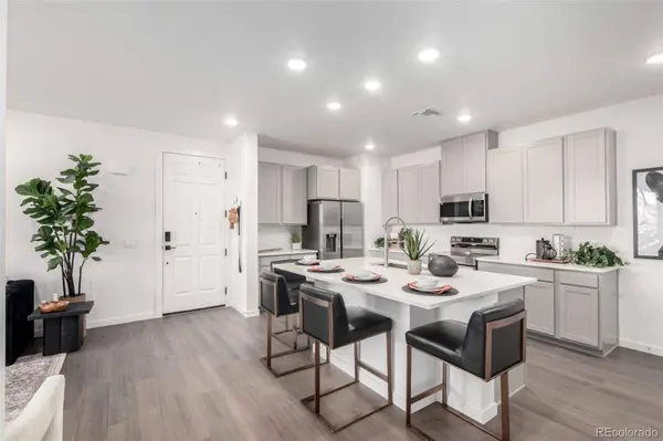 6153 N Ceylon ST #203, Denver, CO 80249