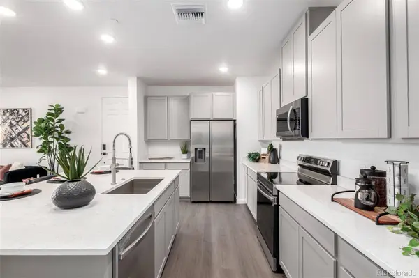 6153 N Ceylon ST #203, Denver, CO 80249