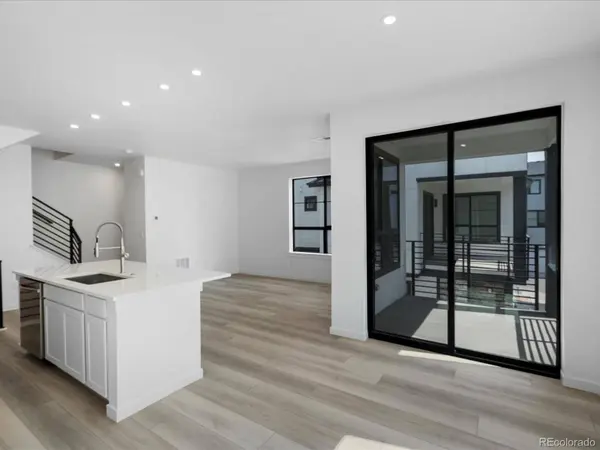 2060 S Holly ST #3, Denver, CO 80222