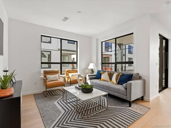 2060 S Holly ST #4, Denver, CO 80222