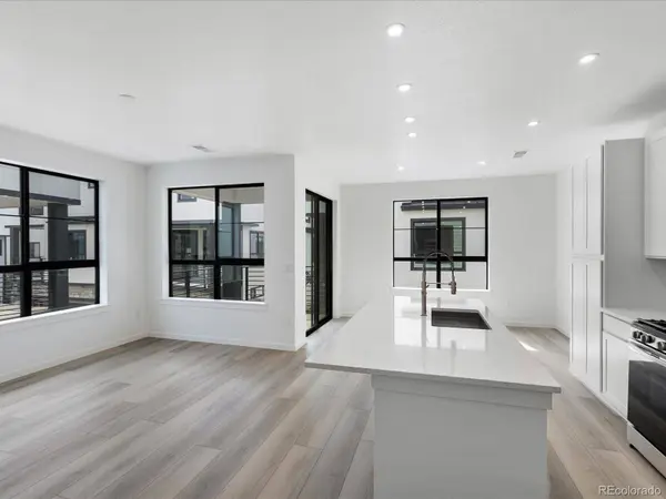 2060 S Holly ST #3, Denver, CO 80222