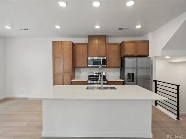 2060 S Holly ST #2, Denver, CO 80222
