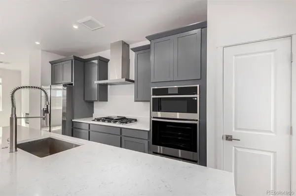 39 Ascent TRL, Englewood, CO 80112