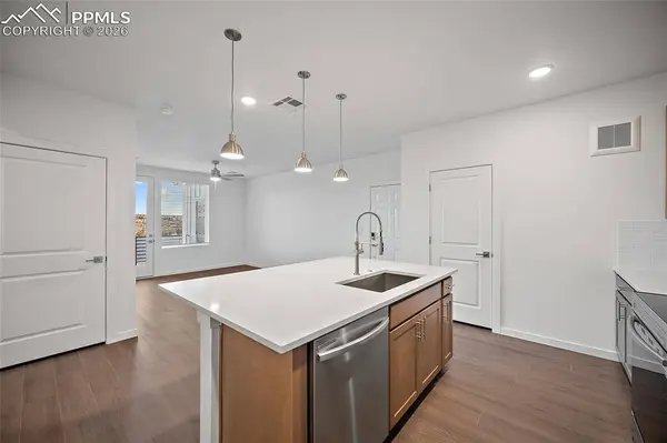 2232 Arikaree HTS #303, Colorado Springs, CO 80908
