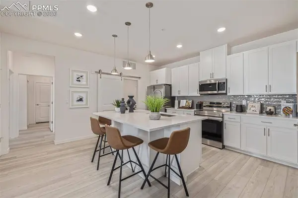 2232 Arikaree HTS #102, Colorado Springs, CO 80908