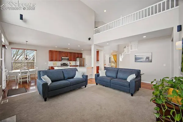 1799 Granger CIR, Castle Rock, CO 80109