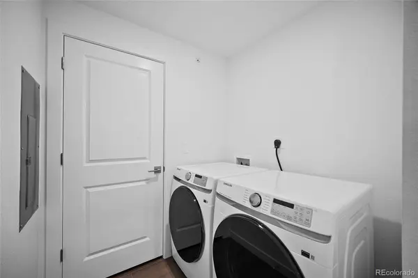 2232 Arikaree HTS #307, Denver, CO 80908