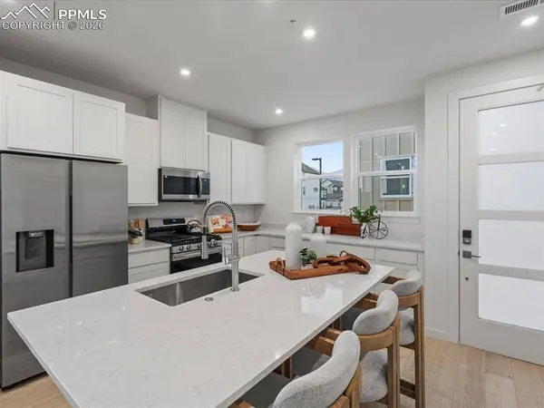 3351 Drumlin GRV, Colorado Springs, CO 80907