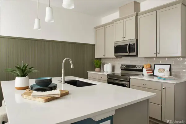 6153 N Ceylon ST #9-102, Denver, CO 80249