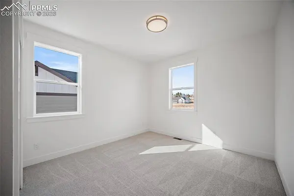 482 Dutch Pine DR, Monument, CO 80132