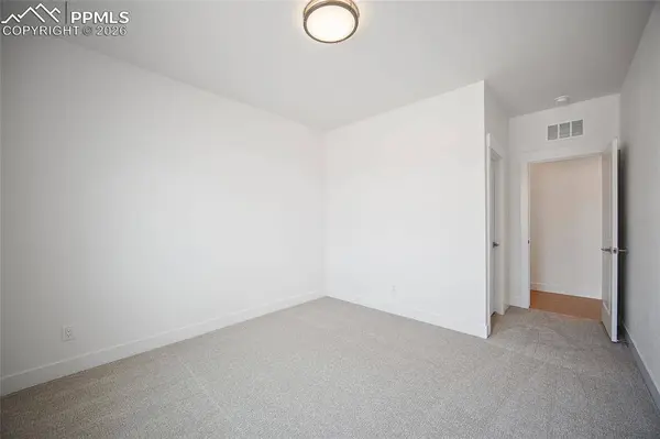 482 Dutch Pine DR, Monument, CO 80132