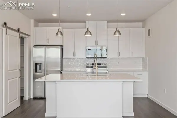 2252 Arikaree HTS #203, Colorado Springs, CO 80908