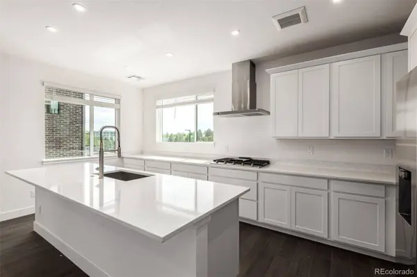 35 Ascent TRL, Englewood, CO 80112