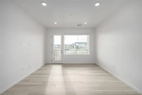 6153 N Ceylon ST #202, Aurora, CO 80019