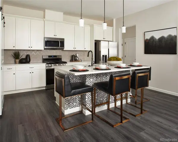 6153 N Ceylon ST #104, Denver, CO 80249