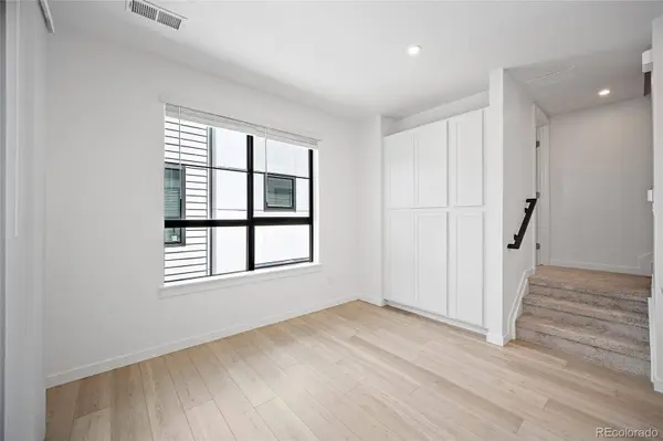 2060 S Holly ST #1, Denver, CO 80222