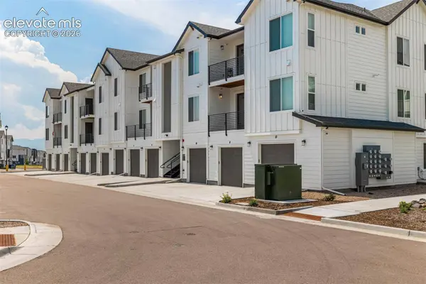 2252 Arikaree Heights #202
