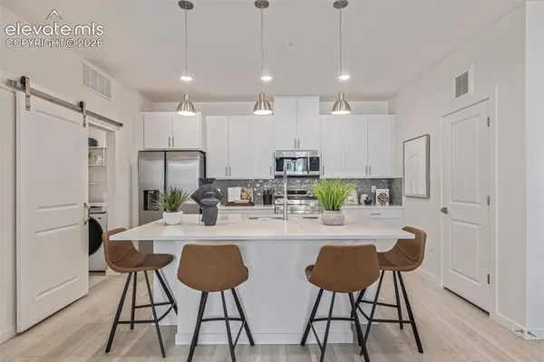 2252 Arikaree Heights #102, Colorado Springs, CO 80908