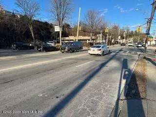 2136 Richmond Road, Staten Island, NY 10306