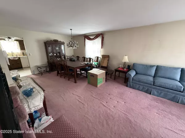 89 Kenmore Street ST, Staten Island, NY 10312