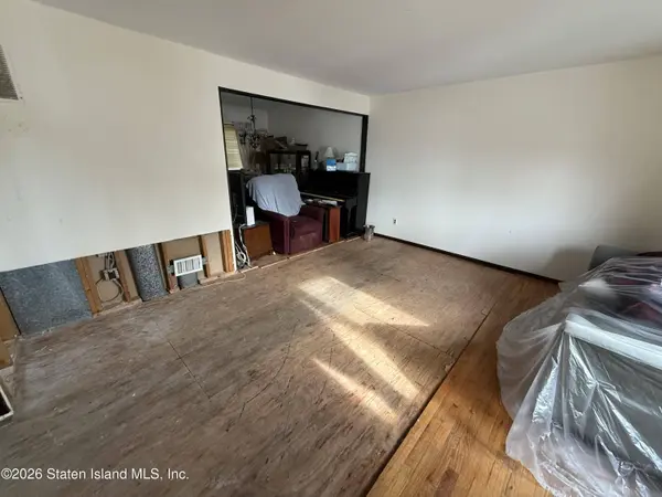 307 Leverett AVE, Staten Island, NY 10308