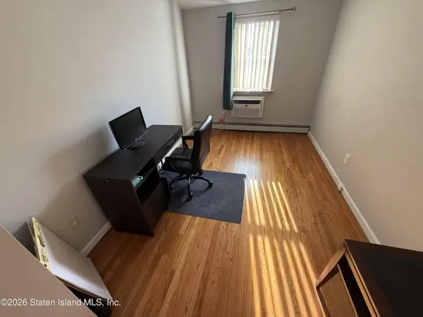 3486 Amboy RD #2g, Staten Island, NY 10306