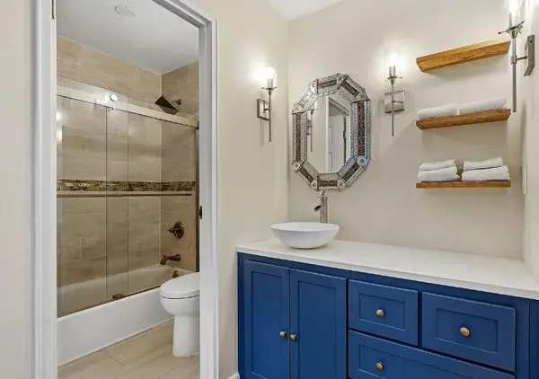 100 High Point Drive ##306, Hartsdale, NY 10530