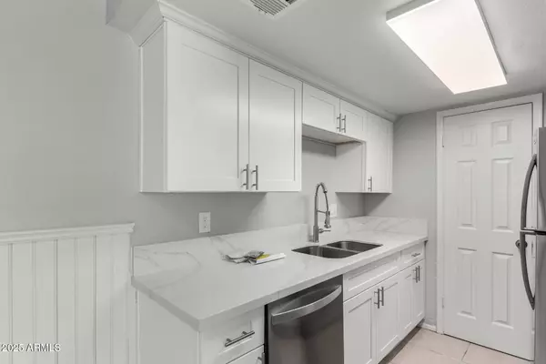 5251 N 42ND Lane, Phoenix, AZ 85019