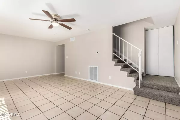 6653 N 44TH Avenue, Glendale, AZ 85301