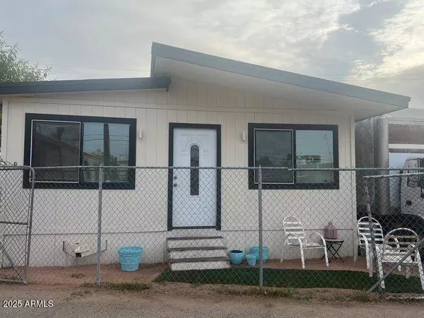 6420 W Van Buren Street #B4, Phoenix, AZ 85043