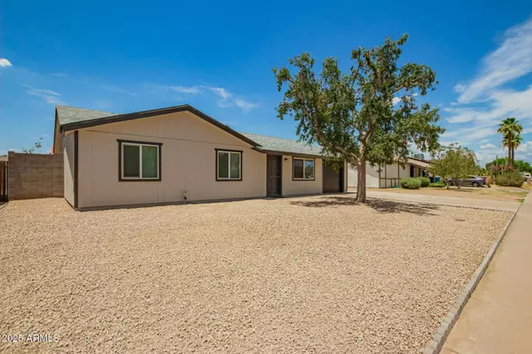 13818 N 38TH Street, Phoenix, AZ 85032