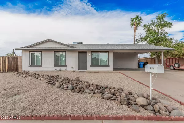 3210 E HELENA Drive, Phoenix, AZ 85032