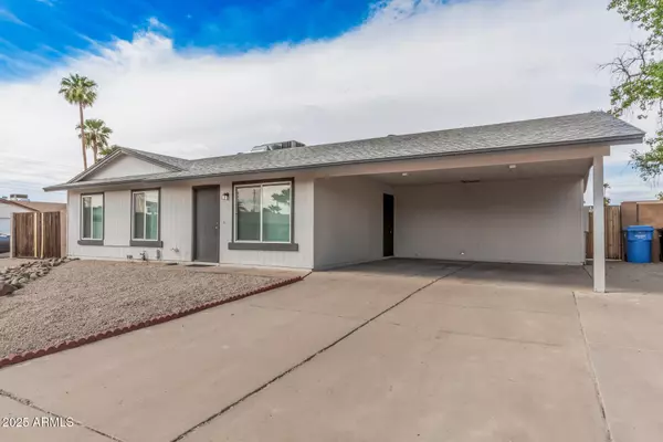 3210 E HELENA Drive, Phoenix, AZ 85032