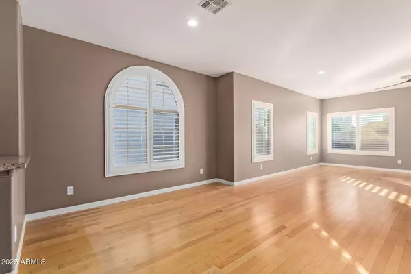 16630 N 50TH Way, Scottsdale, AZ 85254