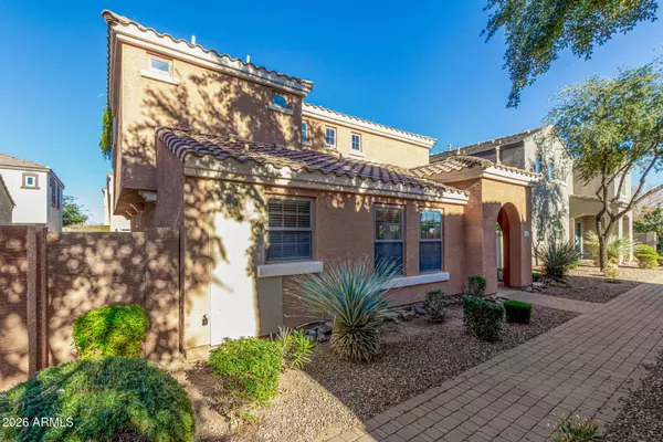 1877 S TUCANA Lane, Gilbert, AZ 85295