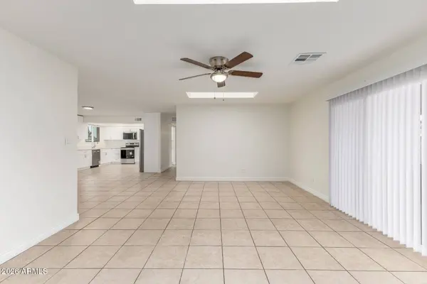 7954 W INDIANOLA Avenue, Phoenix, AZ 85033