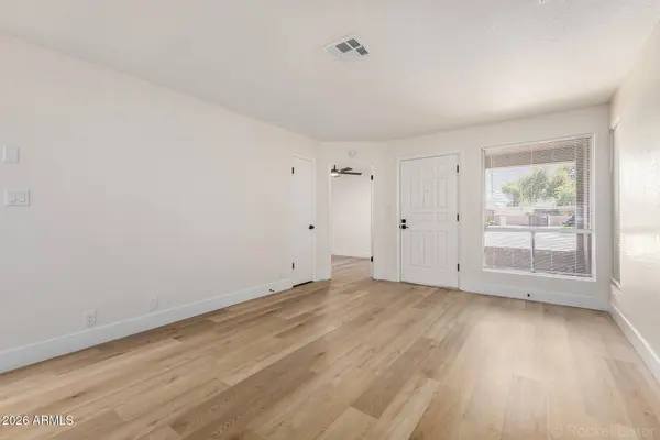 522 W BLACKHAWK Drive #3, Phoenix, AZ 85027