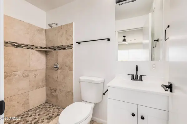 6605 N 44TH Avenue, Glendale, AZ 85301