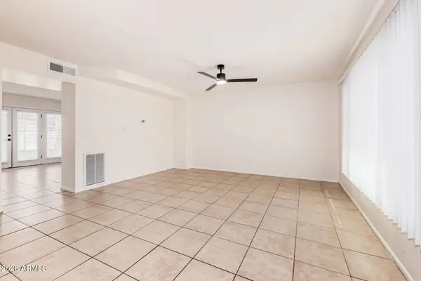 6605 N 44TH Avenue, Glendale, AZ 85301