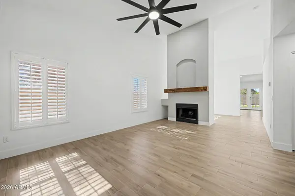 7454 W EVA Street, Peoria, AZ 85345