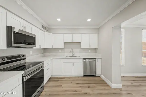 6746 W ORANGE Drive, Glendale, AZ 85303