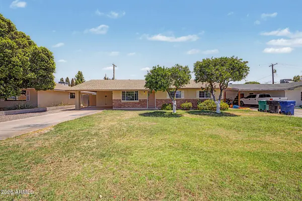 911 N NINA Drive, Mesa, AZ 85201