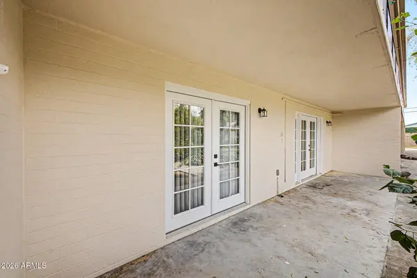3505 E CAMPBELL Avenue #11, Phoenix, AZ 85018