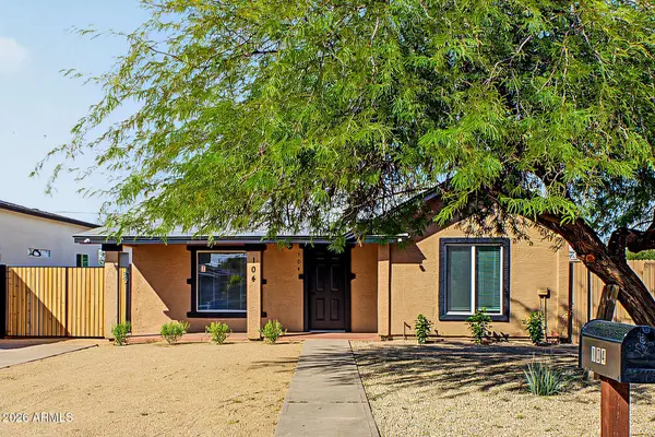104 E KINDERMAN Drive, Avondale, AZ 85323
