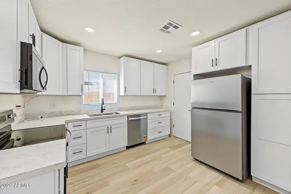 104 E KINDERMAN Drive