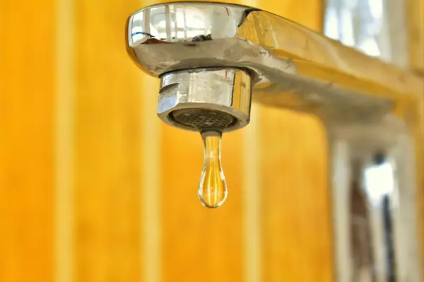 Conroe Moves Toward Citywide Building Moratorium Amid Water Crisis
